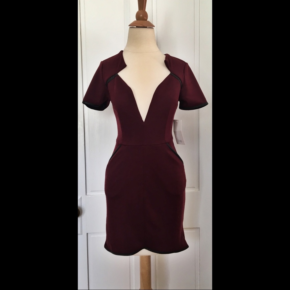 Burgundy short sleeve dress